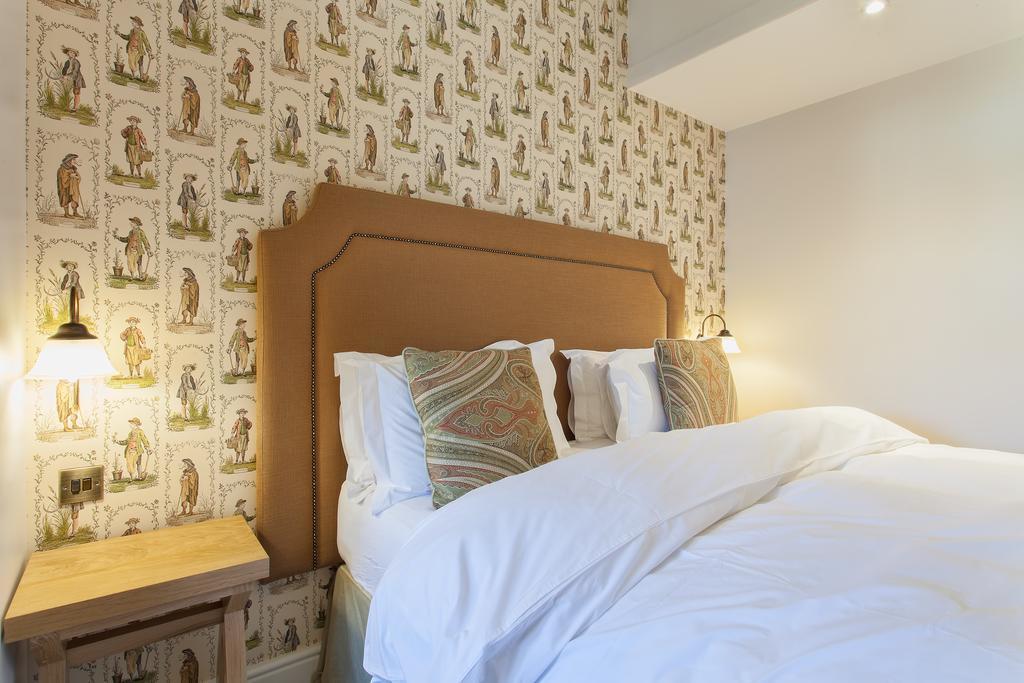 The Inn West End ووكينغ الغرفة الصورة