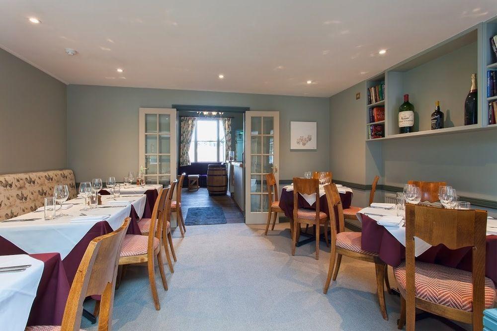 The Inn West End ووكينغ المظهر الخارجي الصورة