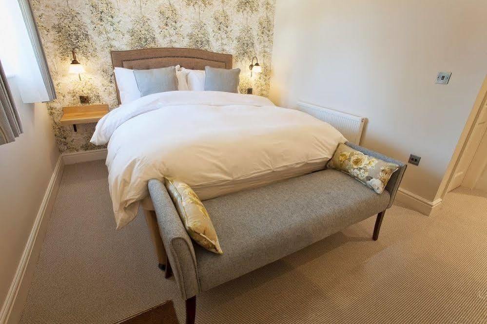 The Inn West End ووكينغ المظهر الخارجي الصورة