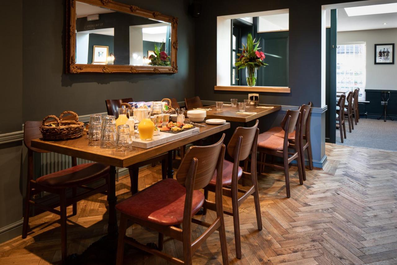 The Inn West End ووكينغ المظهر الخارجي الصورة
